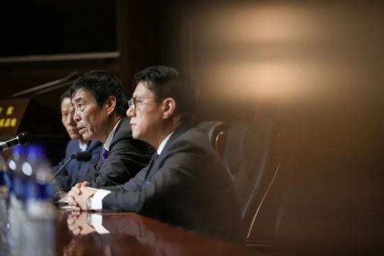 伊在人线综合