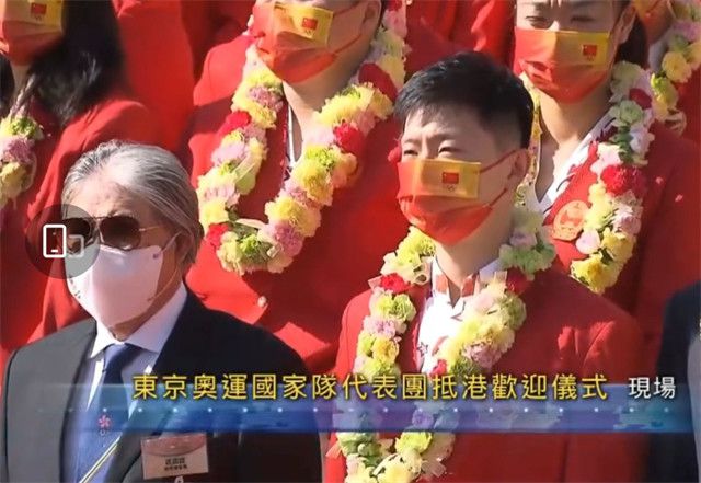 美女扒开让男人桶